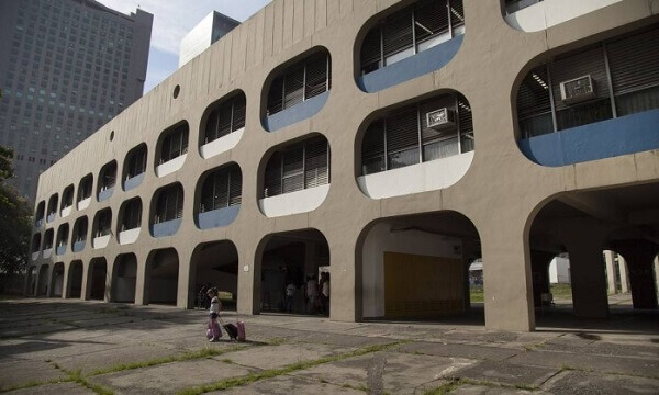 Oscar Niemeyer: CIEPE