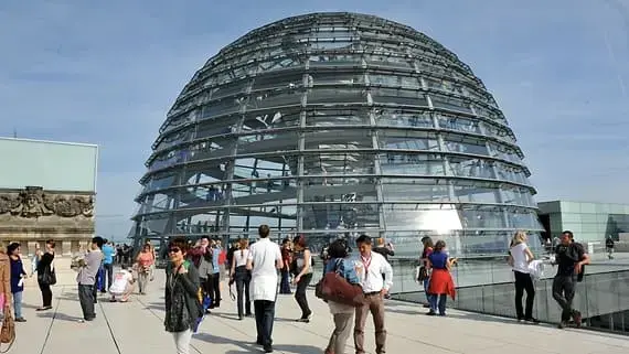 Norman Foster: Parlamento alemão Reichstag (Topo) 