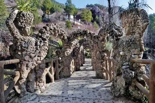 Antoni Gaudí: jardim Artigas