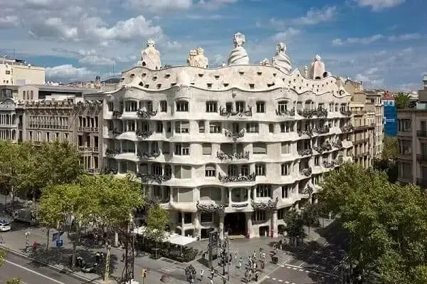 Antoni Gaudí: Casa Milà