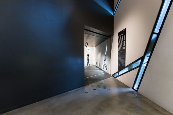 Daniel Libeskind: Museu Judaico de Berlim - janela
