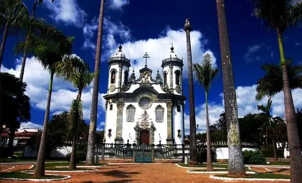 Arquitetura barroca: Igreja de São Francisco de Assis em São João del Rei