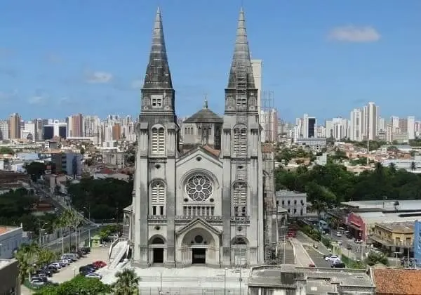 Arquitetura gótica: Catedral Metropolitana de Fortaleza