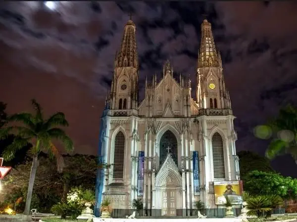 Arquitetura gótica: Catedral Metropolitana de Vitória