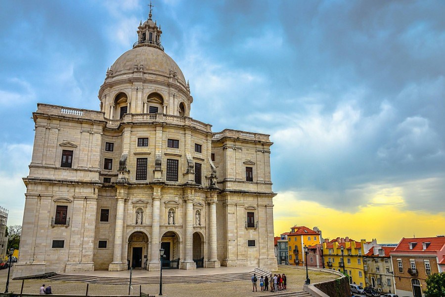 portuguesa-panteao-arquitectura-nacional-iglesia-de-santa-inacia-estilo barroco