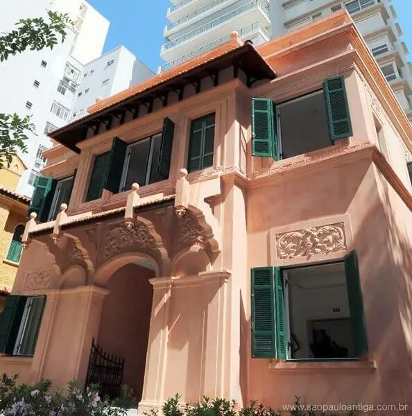 Casa Modernista: casa construída em São Paulo em 1925 (restaurada)