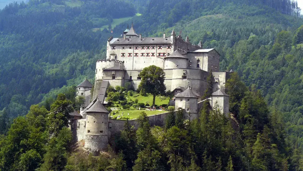 Castillos medievales: Castillo Hohenwerfen, Austria