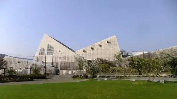 Arquitectura brutalista: Centro Cultural Nichinan (Japón)