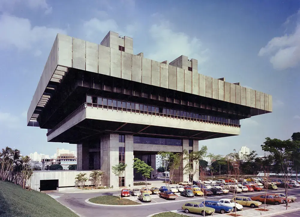 Arquitectura brutalista: Tribunal de Cuentas del Municipio de São Paulo 
