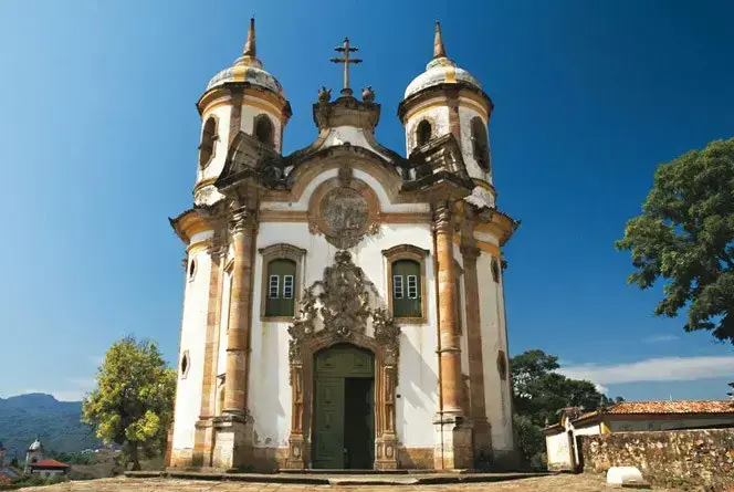 Arquitectura colonial: Iglesia de São Francisco de Assis