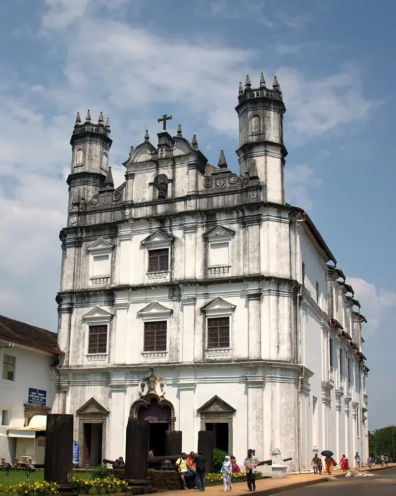 Arquitetura colonial: Igreja e Convento de São Francisco (Goa)