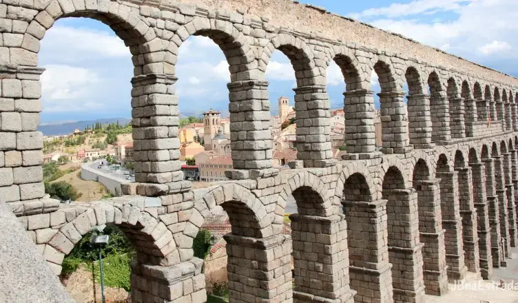 Arquitectura española: Acueducto de Segovia