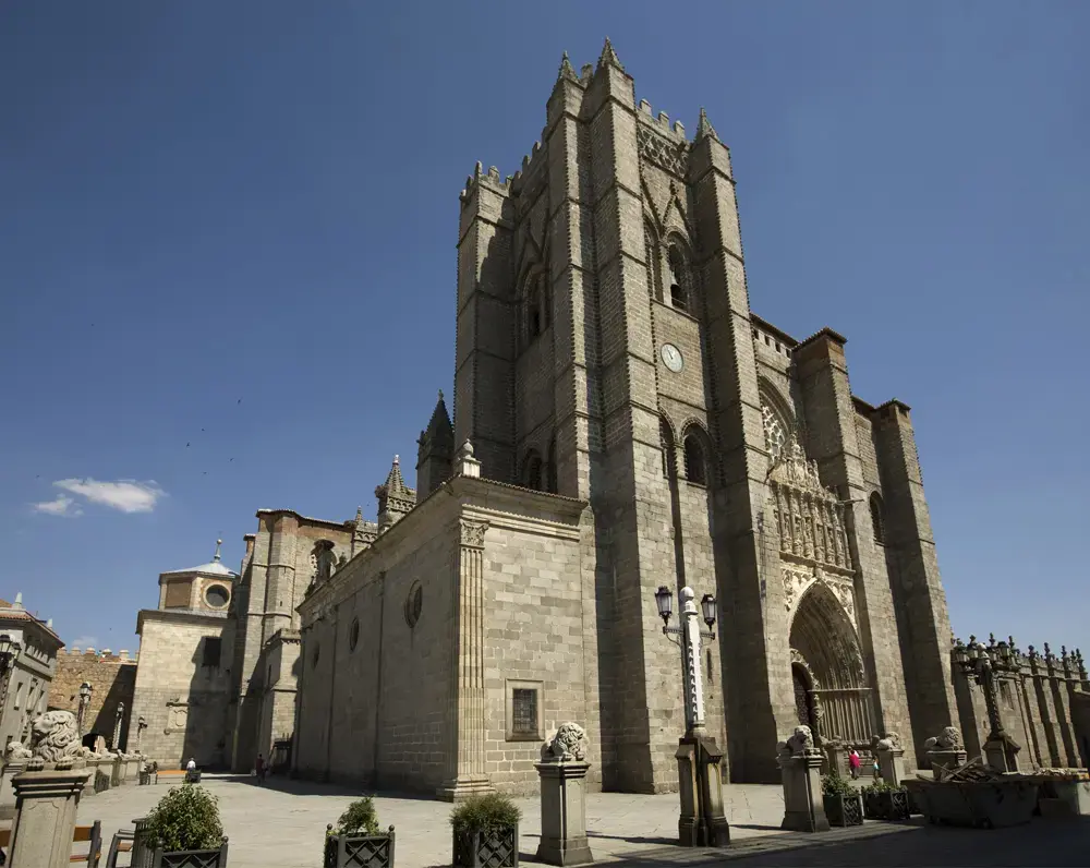 Arquitectura española: Catedral de El Salvador de Ávila