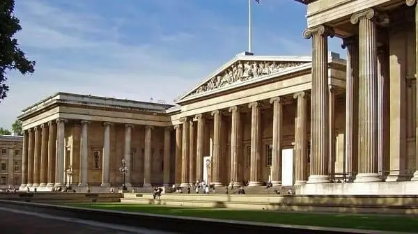 Arquitetura Neoclássica: Museu Britânico