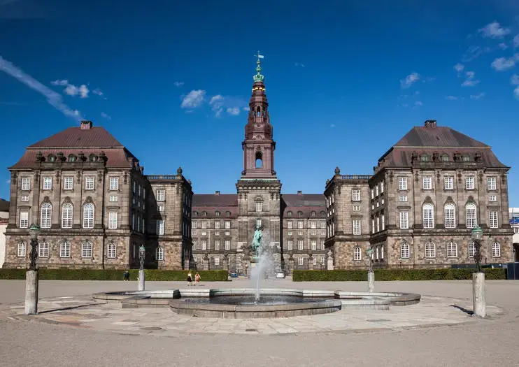Arquitectura romántica: Palacio de Christiansborg
