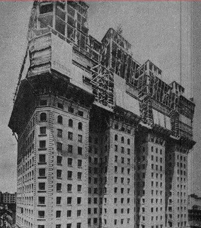 Urbanização: Edifício Martinelli durante a construção (1928)