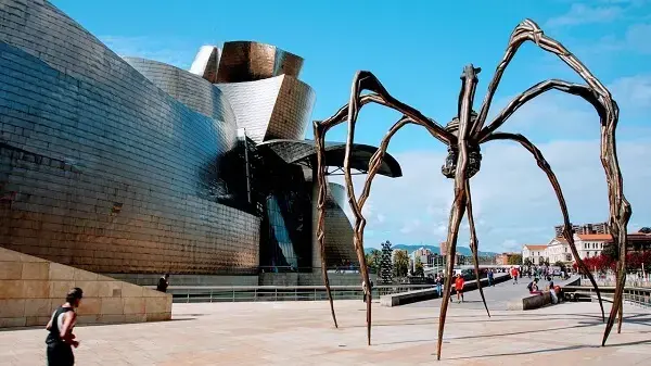 Museo Guggenheim Bilbao: Aranha Madá