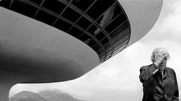 Museu de Arte Contemporânea de Niterói: Oscar Niemeyer
