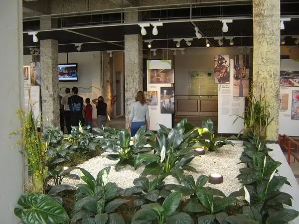 Praça Victor Civita: Visitantes no Museu da Reabilitação Ambiental