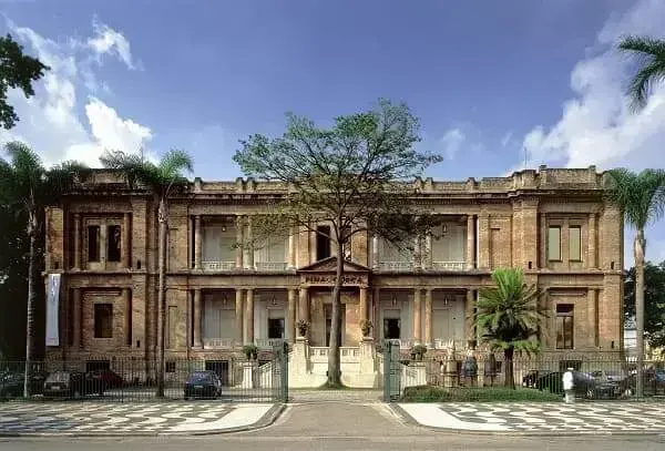 Arquitetura eclética: Pinacoteca de São Paulo (foto: Archidaily)