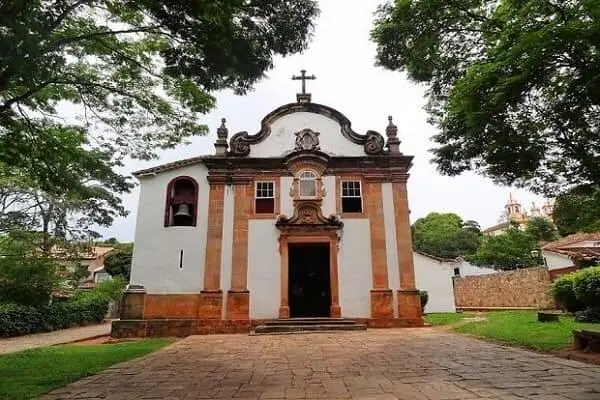 Cidades Históricas de Minas Gerais: Igreja de Nossa Senhora do Rosário dos Pretos - Tiradentes