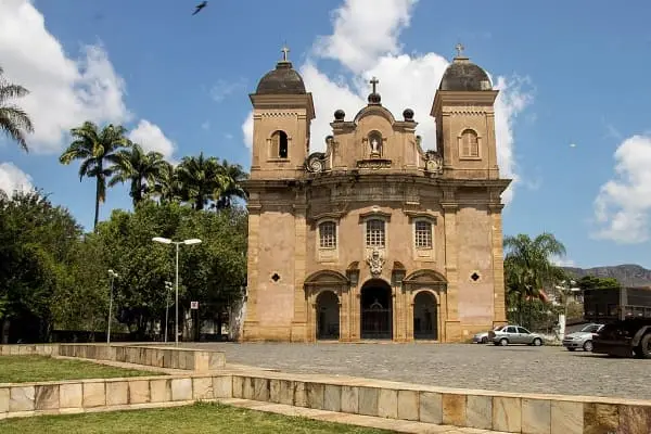 Cidades Históricas de Minas Gerais: Igreja de São Pedro dos Clérigos - Mariana