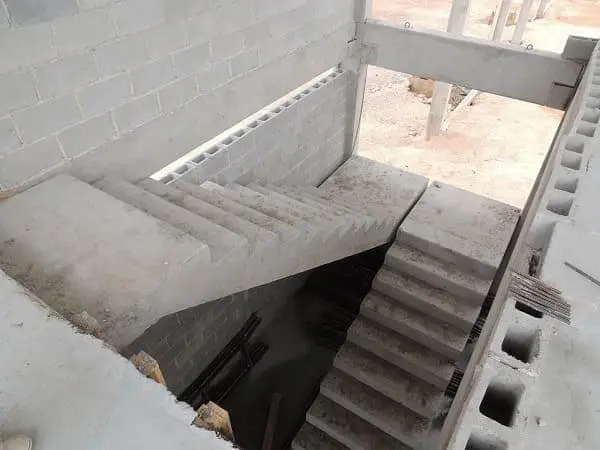Com fazer escada de concreto: escada de concreto pré-moldada