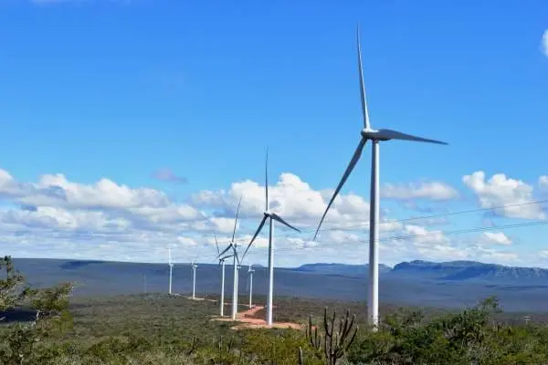 Como funciona a energia eólica no Brasil: parque eólico na Bahia