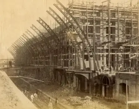 Estação da Luz: construção da atual estação da Luz em1899 (foto: estacoesferroviarias.com.br)