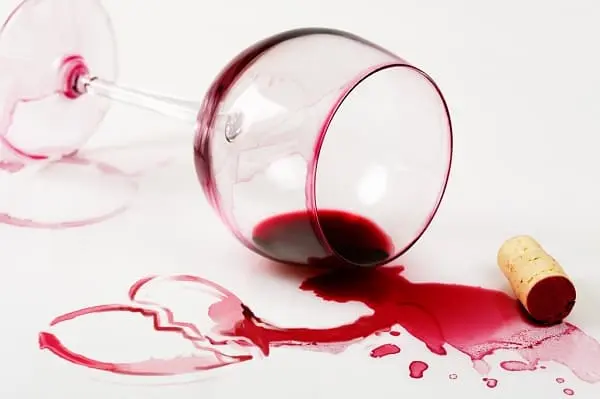 Dekton: material é resistente a manchas de vinho e outras bebidas e alimentos