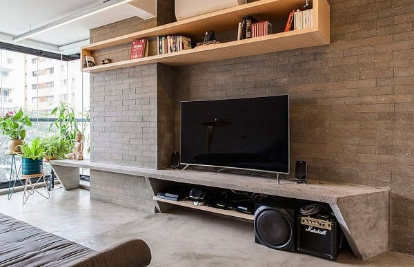 Piso Industrial: sala de estar com piso de concreto polido (projeto: ODVO Arquitetura e Urbanismo)