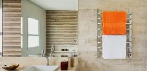 banheiro sem janela toalheiro térmico ajuda a secar toalhas foto gazeta do povo