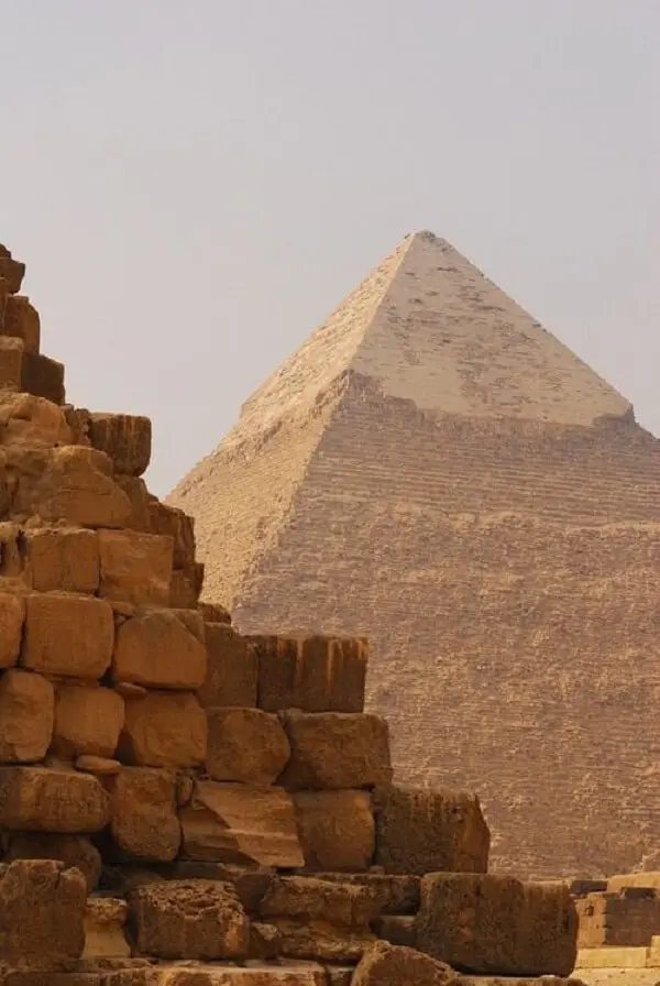 As Pirâmides do Egito são fascinantes e despertam a curiosidade de muitas pessoas