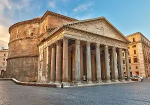 O que mais surpreende da arquitetura do Panteão Roma certamente são as medidas de sua construção