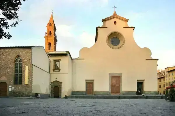 Arquitetura renascentista: fachada da Igreja de Santa Maria do Espírito Santo, projeto de Brunelleschi