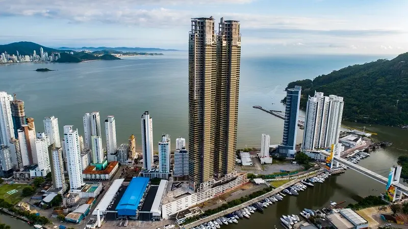O prédio mais alto do Brasil conta com 81 andares e apresenta cerca de 281 metros de altura. Foto: Divulgação Pasqualotto &amp; GT Empreendimentos