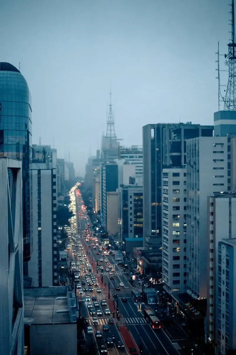 Verticalização urbana no Brasil: Avenida Paulista. Fonte: Pexels Crédito Matheus Souza