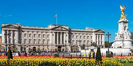 Casas mais caras do mundo: Palácio de Buckingham (foto: Estrela Tour)