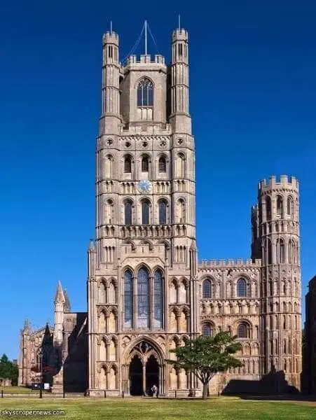 Arquitetura românica: Catedral de Ely - Inglaterra (foto: Pinterest)