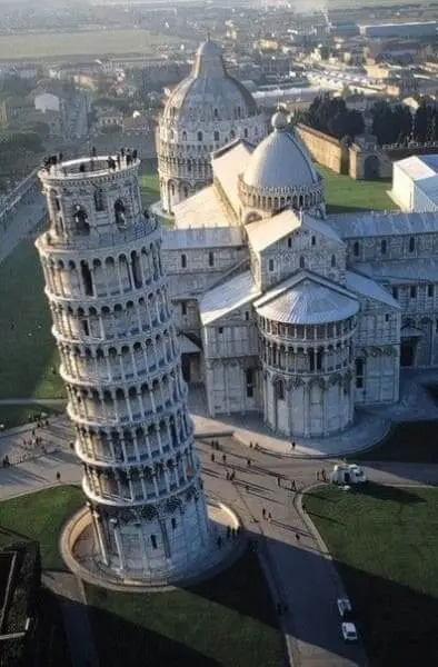 Arquitetura românica: Catedral de Pisa. Itália (foto: Pinterest)