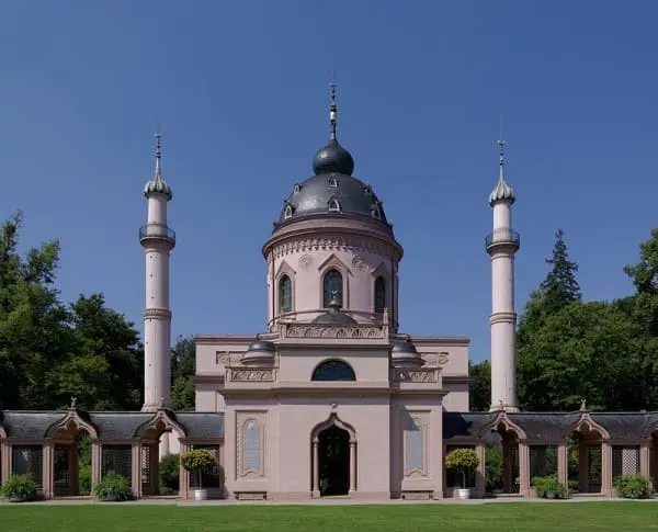 Arquitetura eclética: Mesquita Schloss Garten, na Alemanha (foto: Wikipédia)
