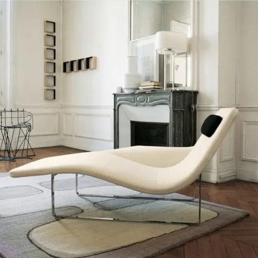 Chaise longue com design moderno (foto: Casa e Construção)
