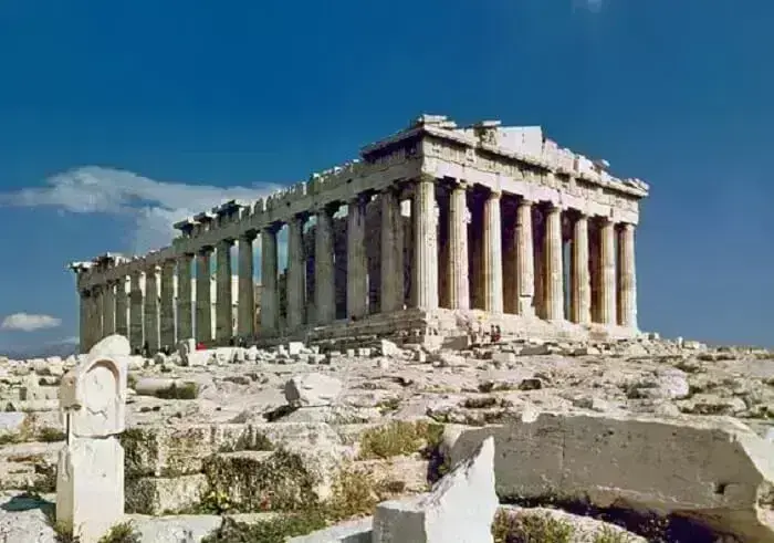 Templos gregos: a localização do templo de Partenon foi influenciada pela mitologia grega. Foto: El Arte en La Mirada