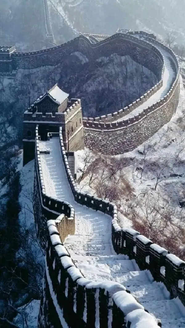 As imagens da Muralha da China vista do espaço não são verdadeiras. Fonte: Traditional Wushu