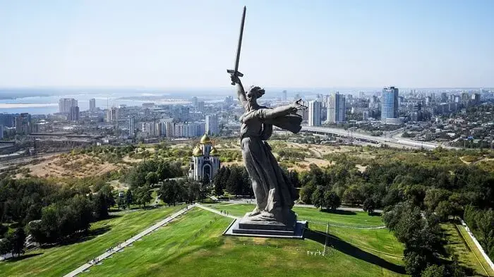 A maior estátua do mundo: a Estátua da Pátria Mãe é a 9° maior estátua do mundo. Fonte: Russia Beyond