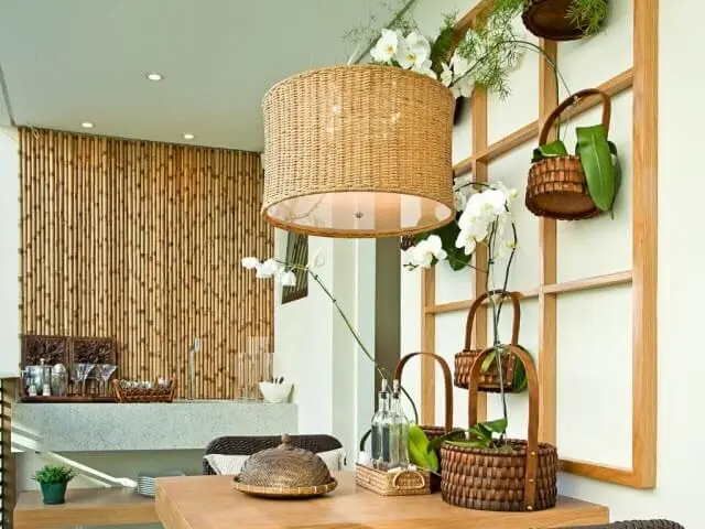 Materiais naturais: decoração sustentável com elementos de bambu. Fonte: Agente Imóvel