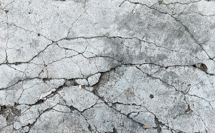 As fissuras são patologias que se manifestam nas paredes e teto dos imóveis. Fonte: Mapa da Obra