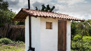 Banheiro seco cano ajuda a dissipar o mau odor foto Revista Planeta