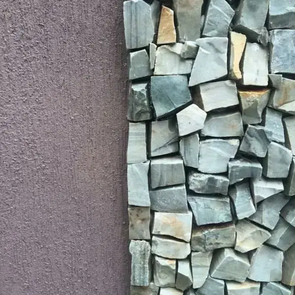 Muro De Pedra De Pedras Naturais De Diferentes Tamanhos