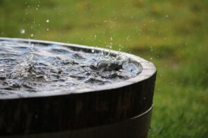 Confira 5 alternativas para captação de agua da chuva. Fonte: Conaq